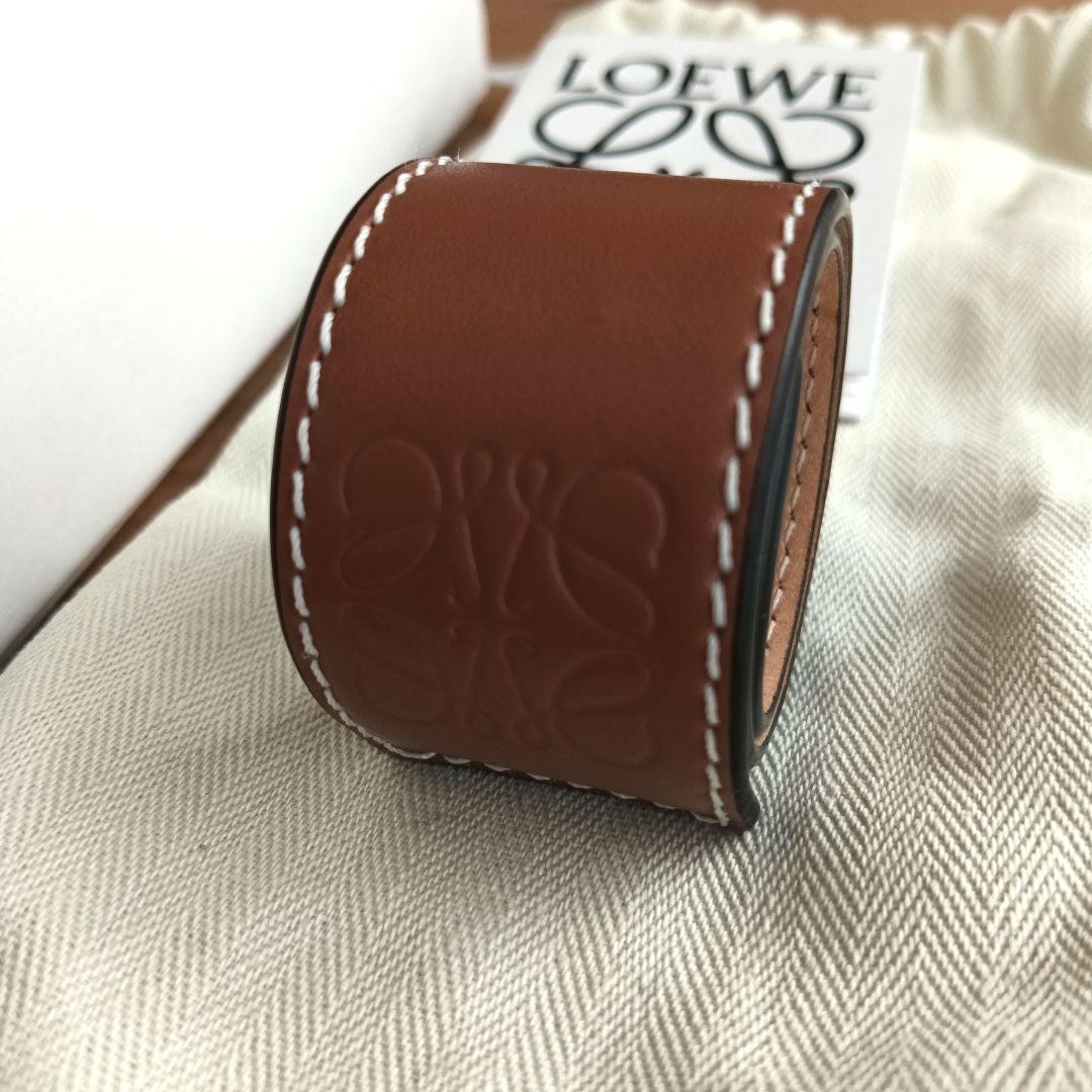 LOEWE ロエベ スラップブレスレット スモール（カーフ）　タン