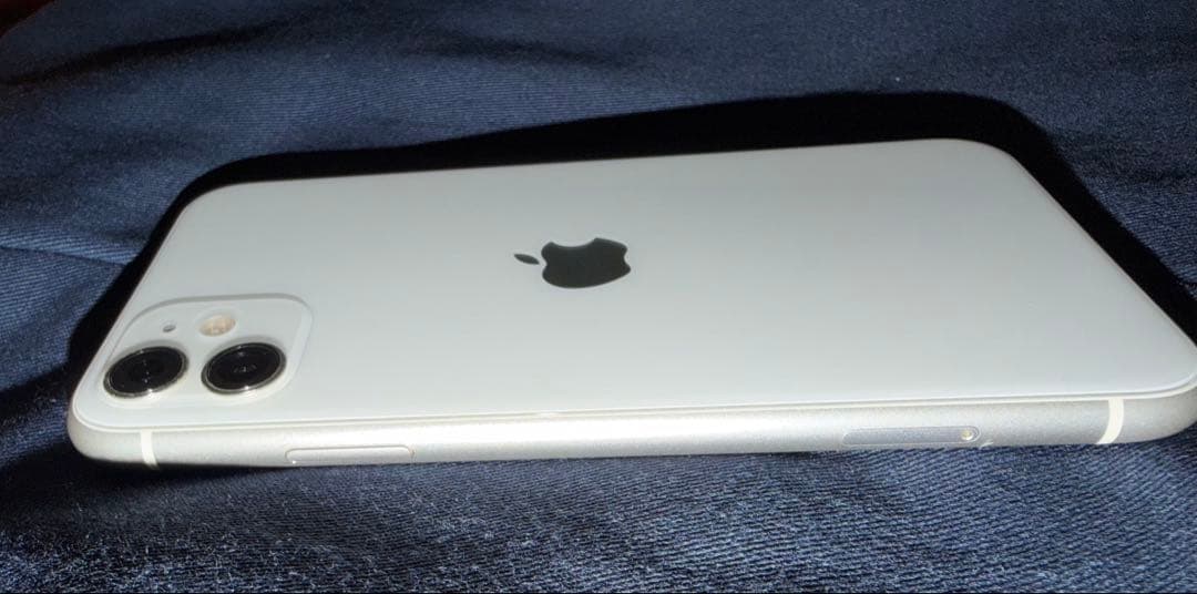 iPhone11 256GB ホワイト バッテリー100% SIMフリー