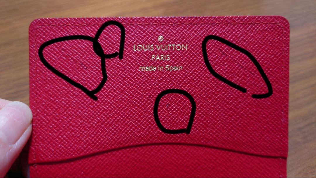 ヴィトン エピ カードケース