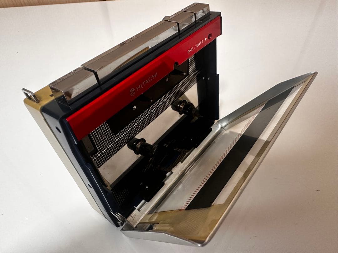 HITACHI ステレオカセットプレーヤー CP-W1 外観良好 ジャンク