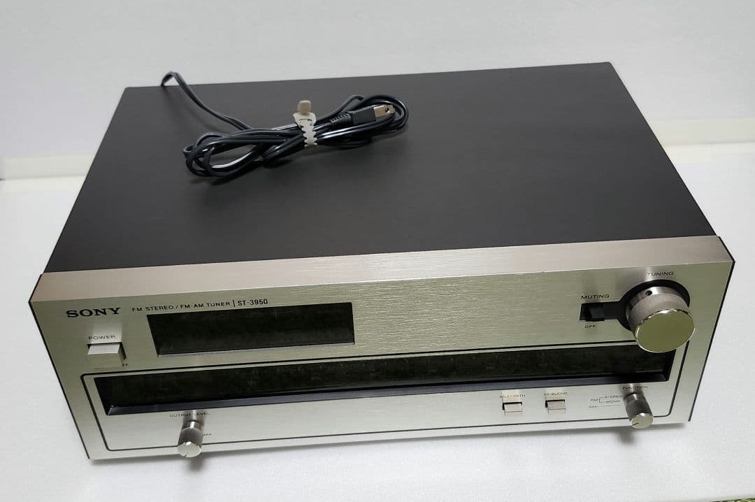 SONY ST 3950とTC-2140 チューナーとカセットデッキ　中古美品