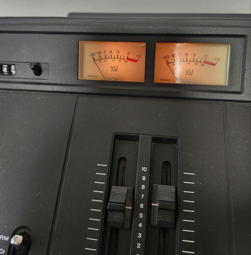 SONY ST 3950とTC-2140 チューナーとカセットデッキ　中古美品