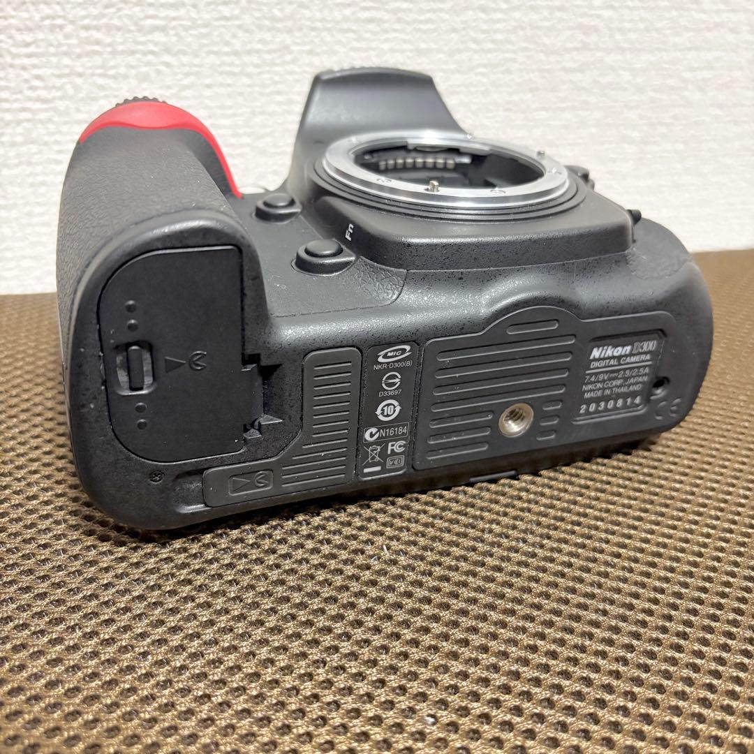 美品 ニコン D300 ボディ Nikon デジタル一眼レフ