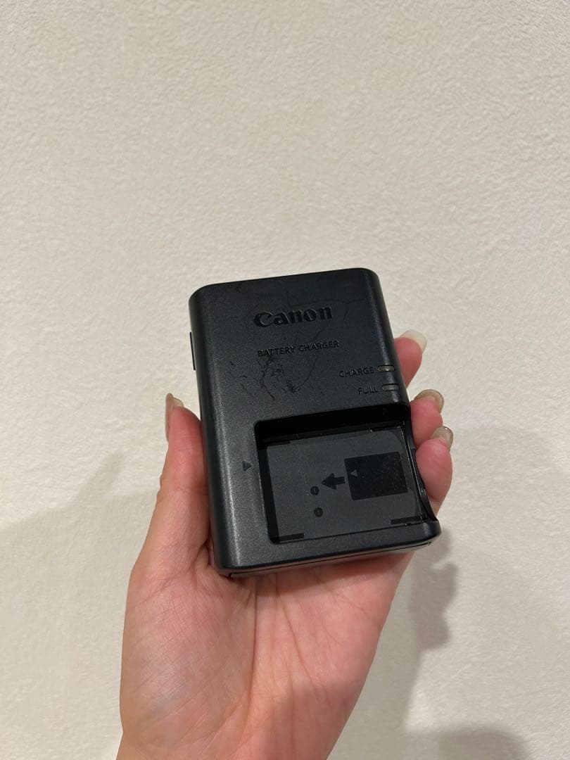 Canon EOS Kiss X7ホワイト 2本レンズ付き