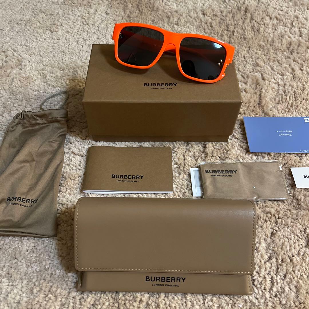 済　BURBERRY オレンジ サングラス 付属品付き