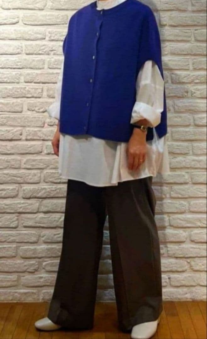 アデュートリステス エクストラファインウール2WAYニットベスト　未使用