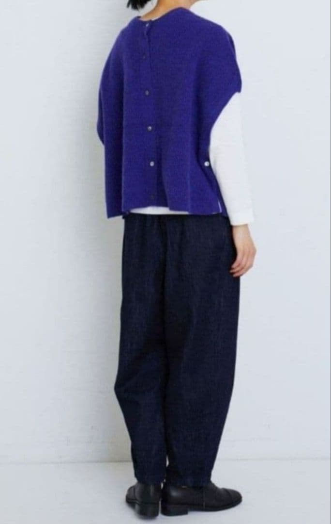 アデュートリステス エクストラファインウール2WAYニットベスト　未使用