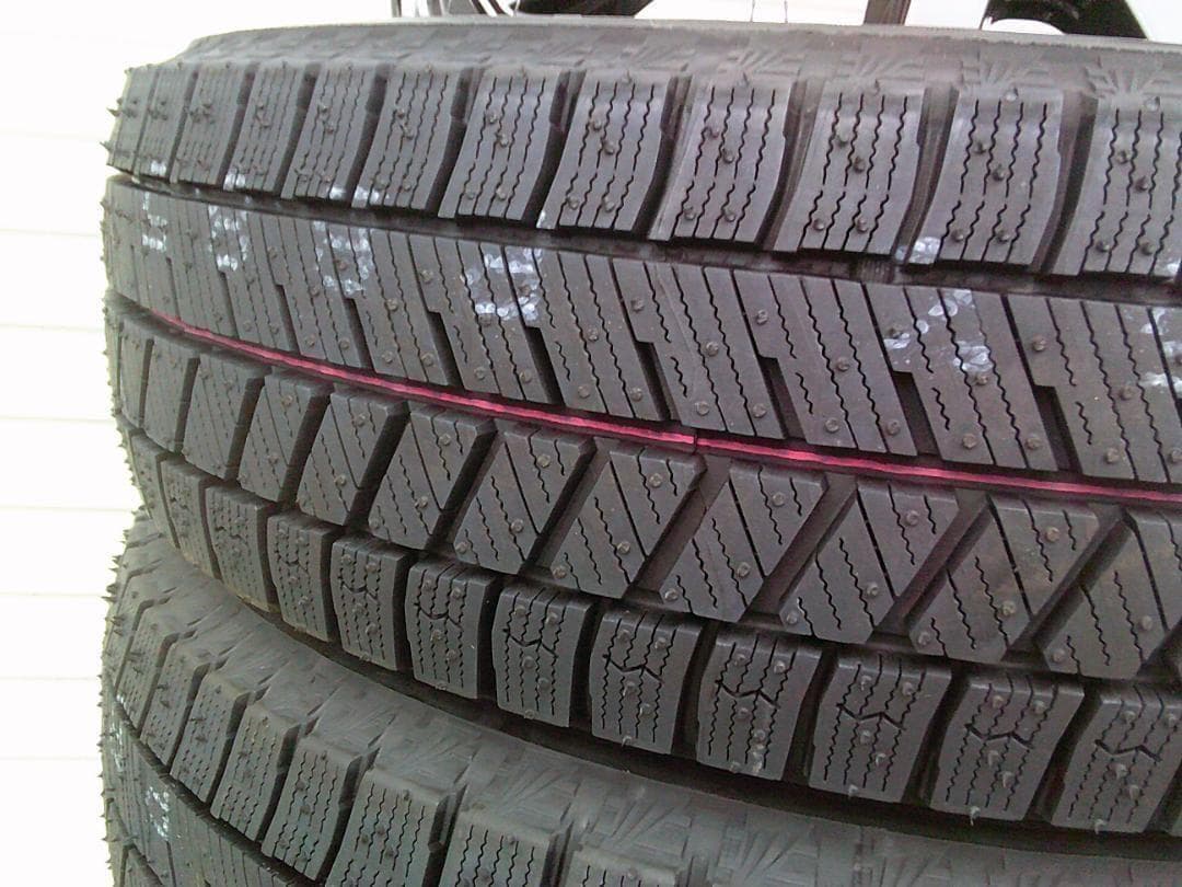 送料込☆ブリヂストン☆VRX3☆155/65R14☆軽自動車・スタッドレス