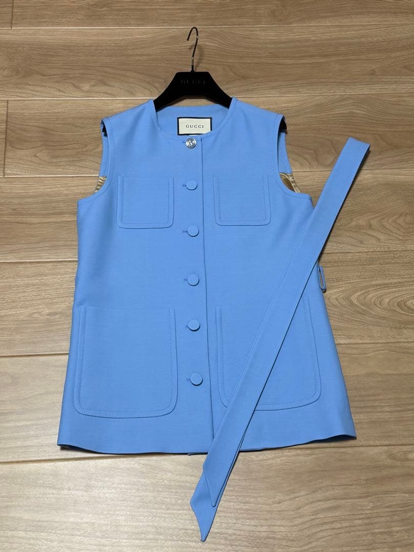GUCCI ベスト ブルー 40