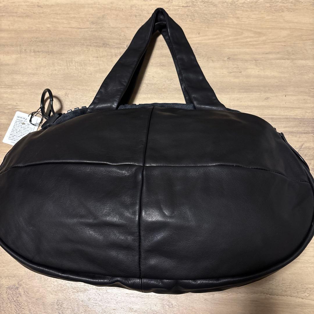 むんてま　カワカワ黒レザーオーバル型バッグ　おまけ付き