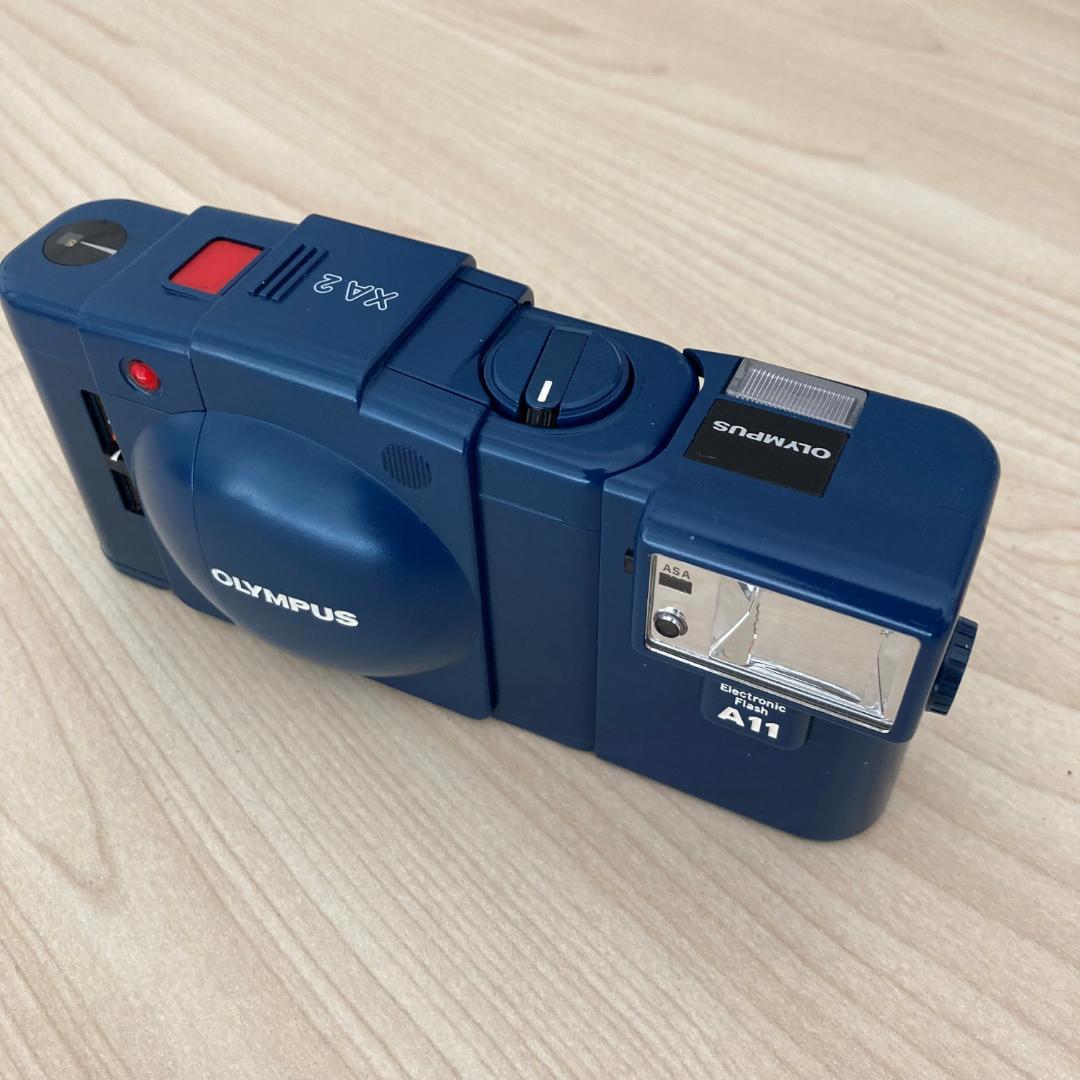 オリンパス　XA 2ネイビー