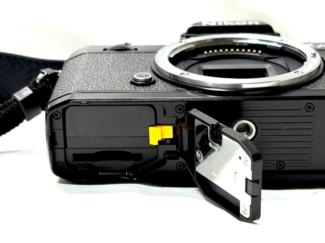 【ほぼ新品】 Nikon Z fc シャッター数 約311回　動作良好・返品保証
