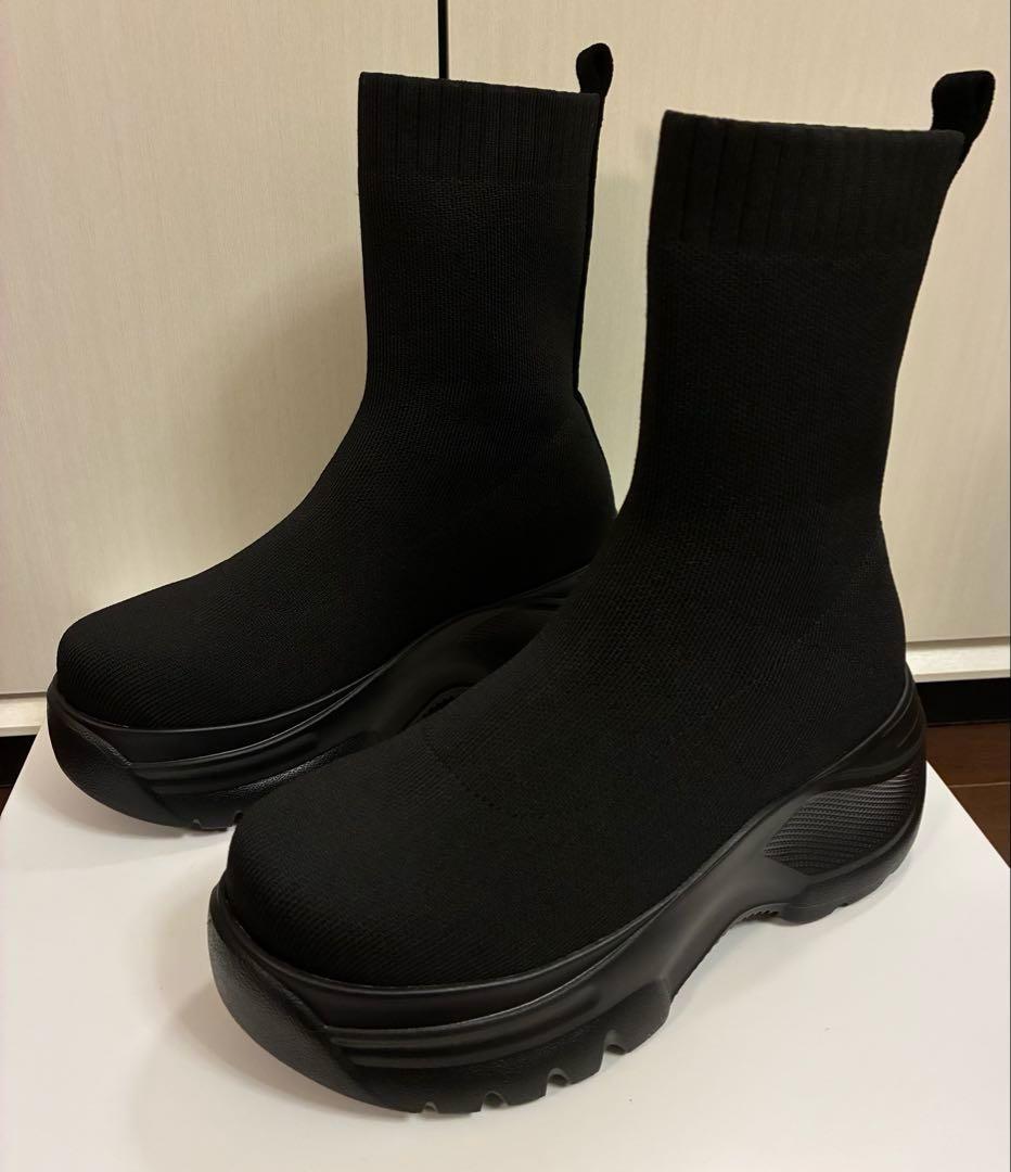 鈴木亜美さん　プラットフォームニットショートブーツ Sサイズ ブラック