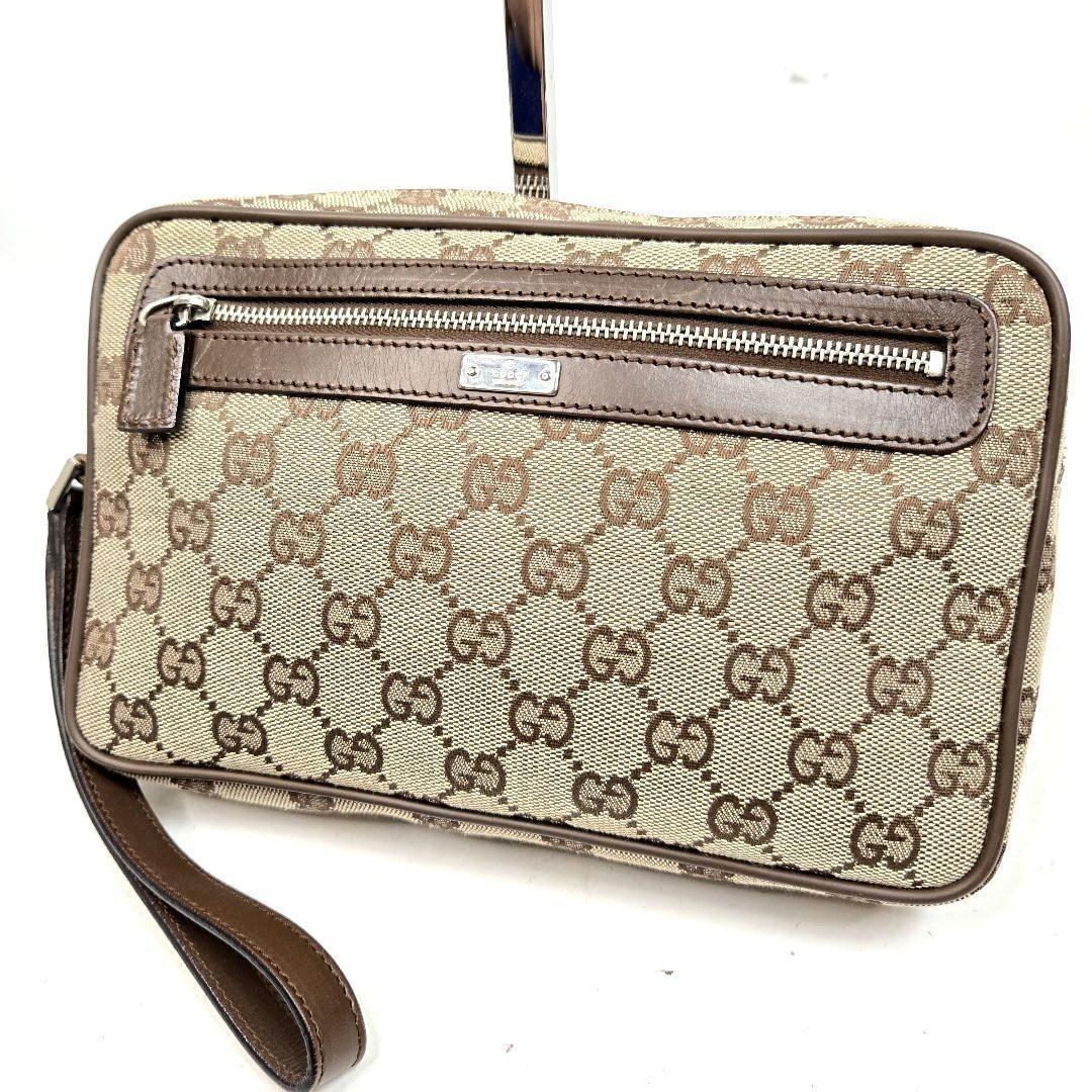 ほぼ未使用 GUCCI クラッチバッグ GG キャンバス レザー