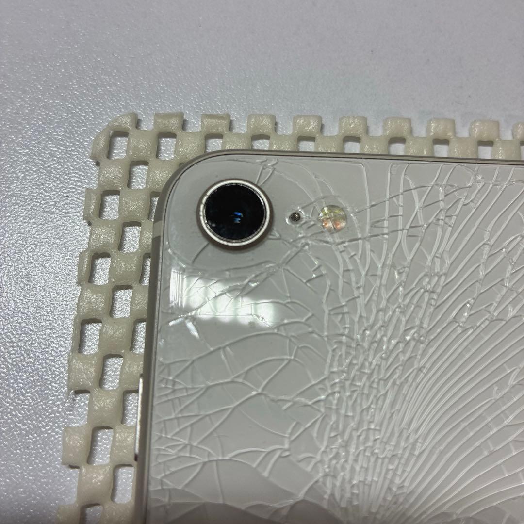 iPhone SE第3世代（SE3）128GB SIMフリー バッテリー98%