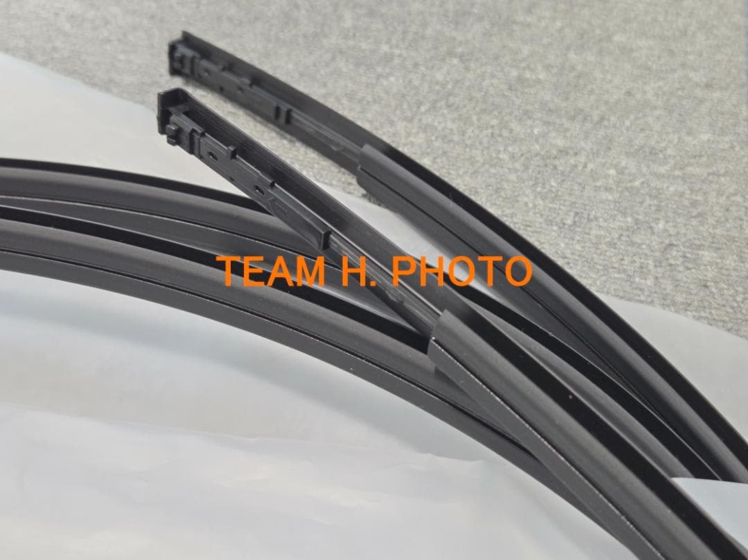 新品　40系プリウスα　純正 ルーフモール 左右　ルーフサイドフィニッシュモール
