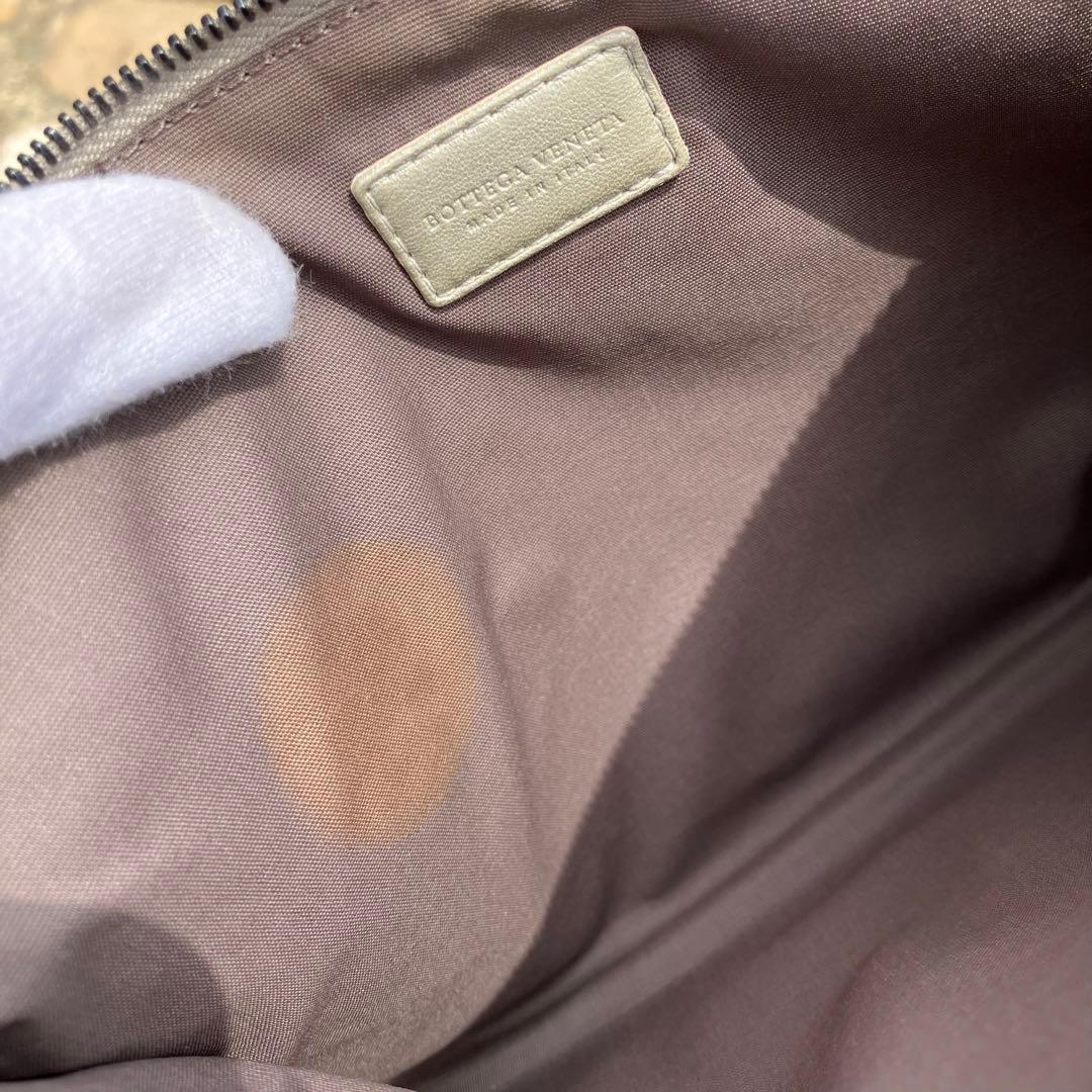 ☆美品☆BOTTEGA VENETA クラッチバッグ イントレチャート シルバー