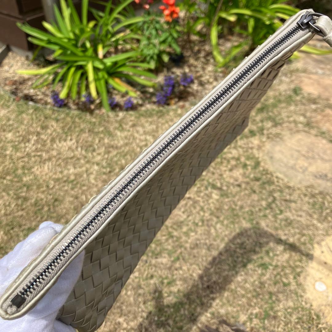 ☆美品☆BOTTEGA VENETA クラッチバッグ イントレチャート シルバー