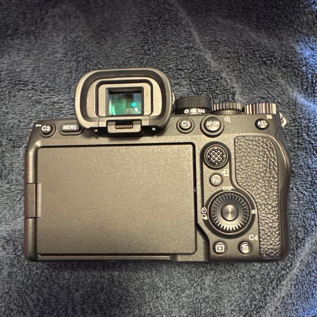 Sony α7ⅳ 20-70F4付き