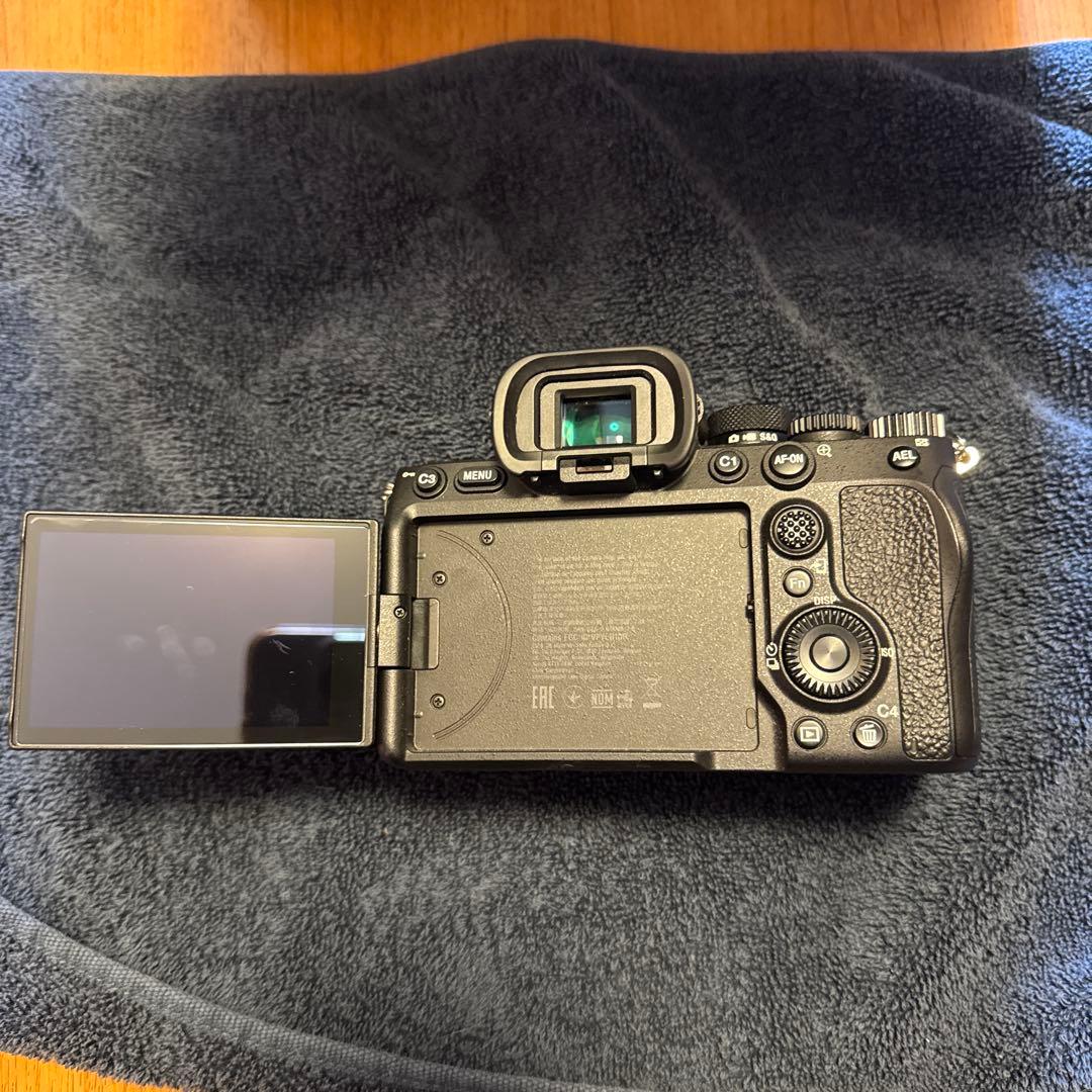 Sony α7ⅳ 20-70F4付き