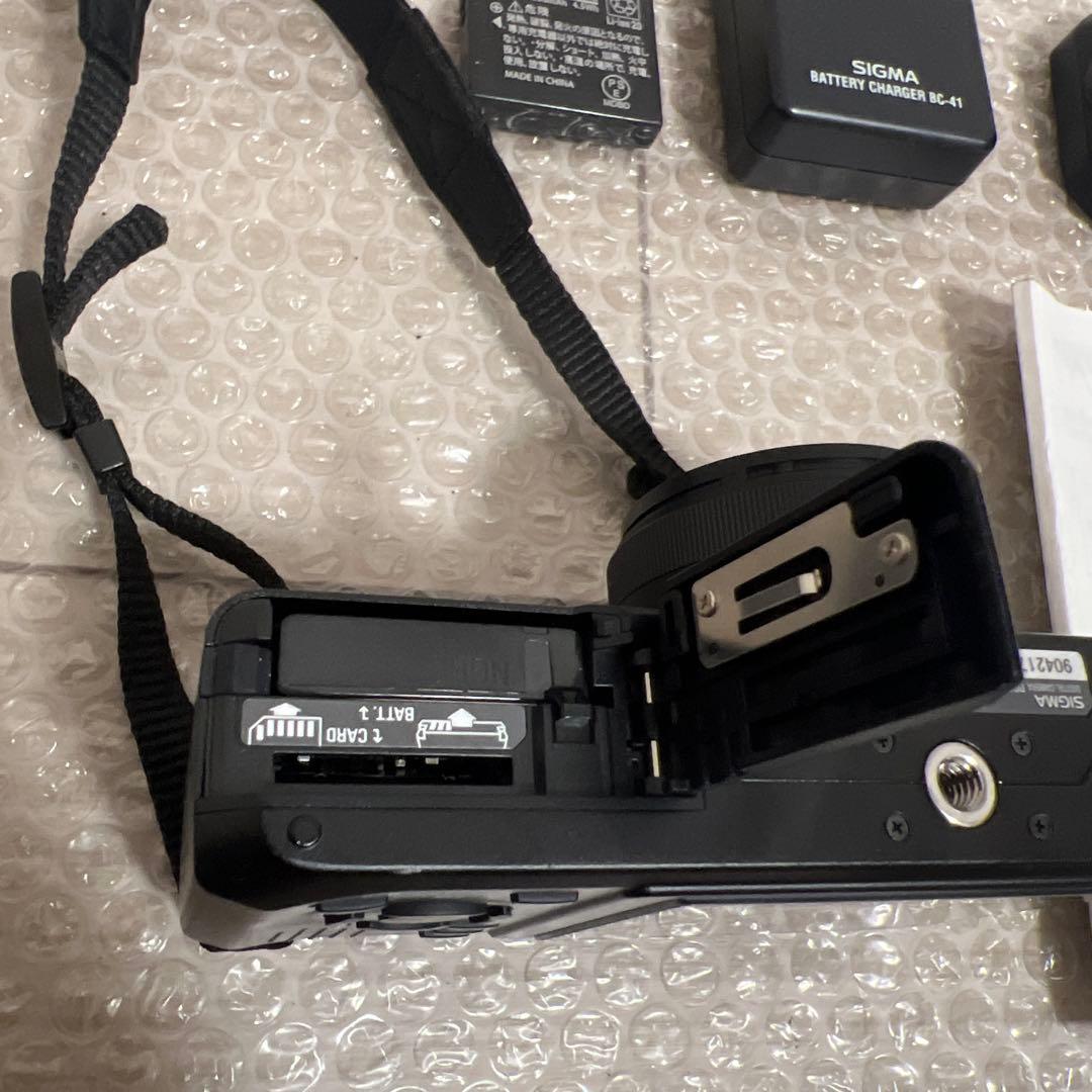 デジカメ　SIGMA DP2 Merrill