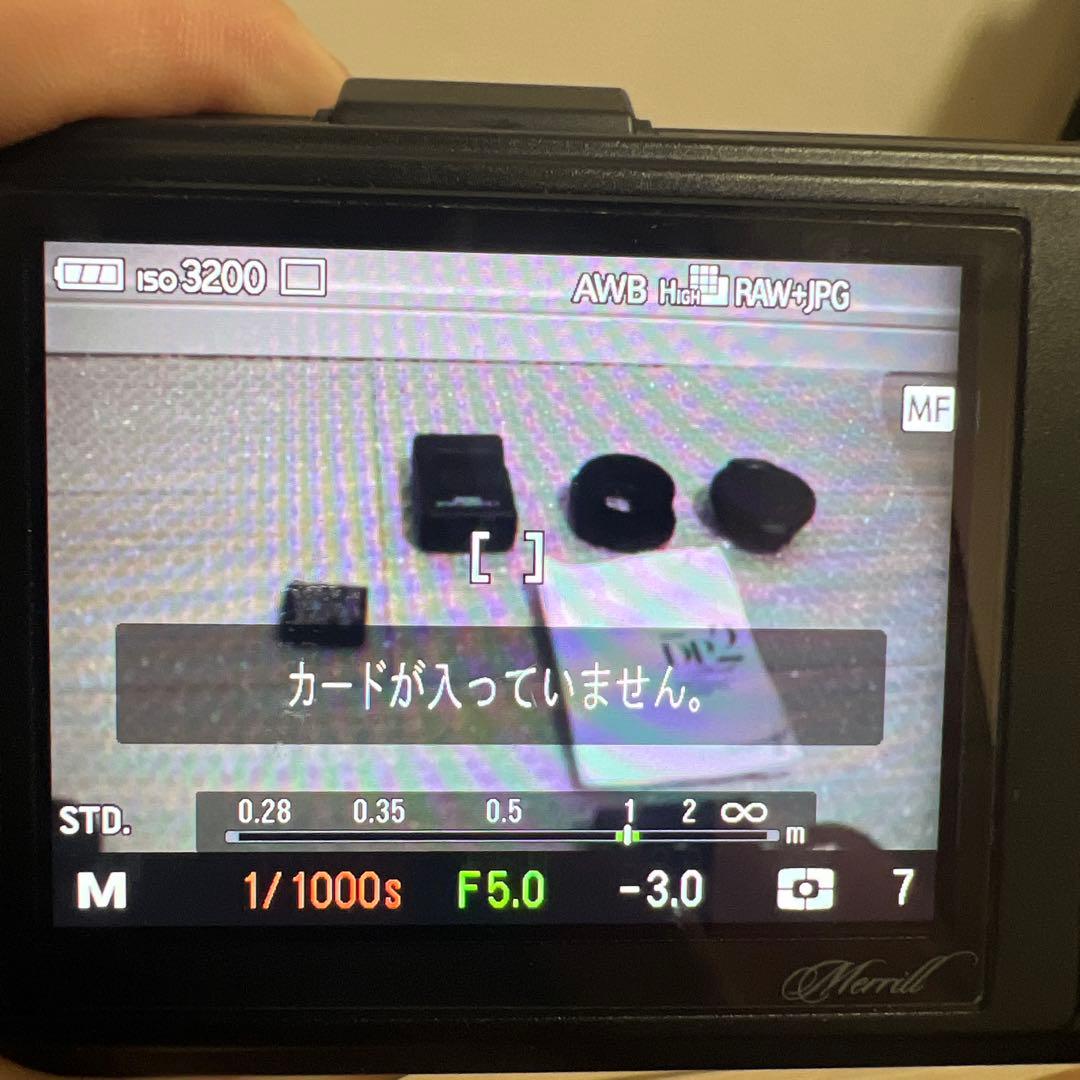 デジカメ　SIGMA DP2 Merrill