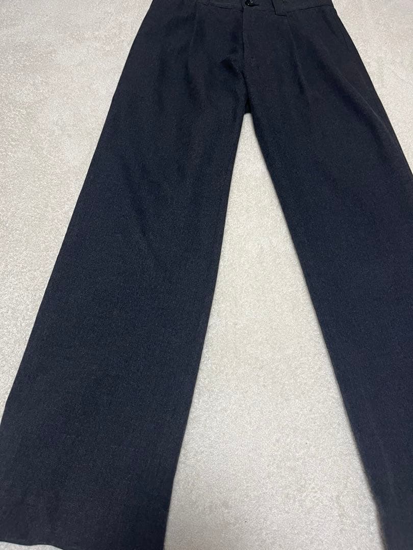 マーガレットハウエル チャコールグレー スラックス