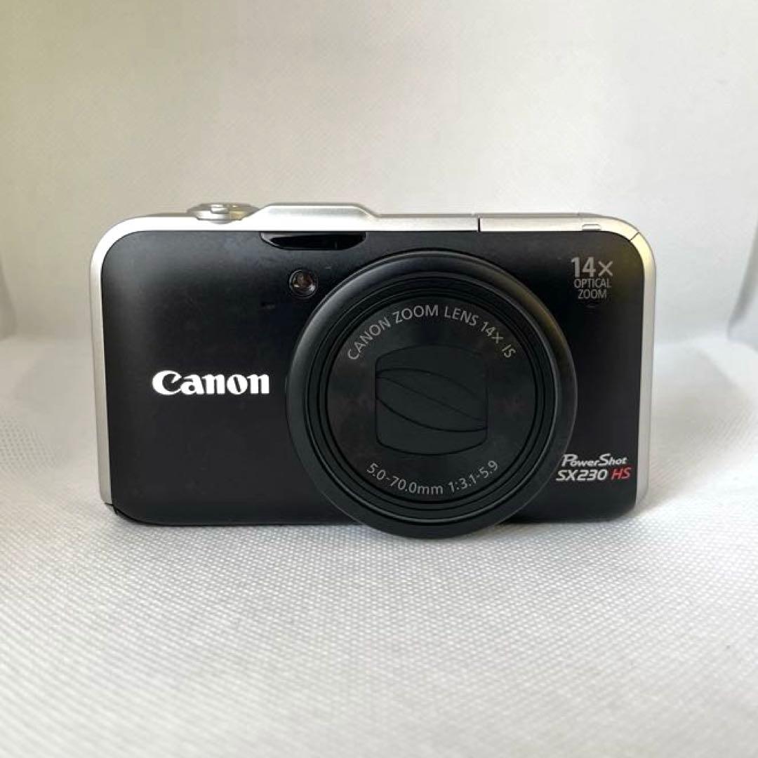 Canon PowerShot S230 HS 本体と付属品