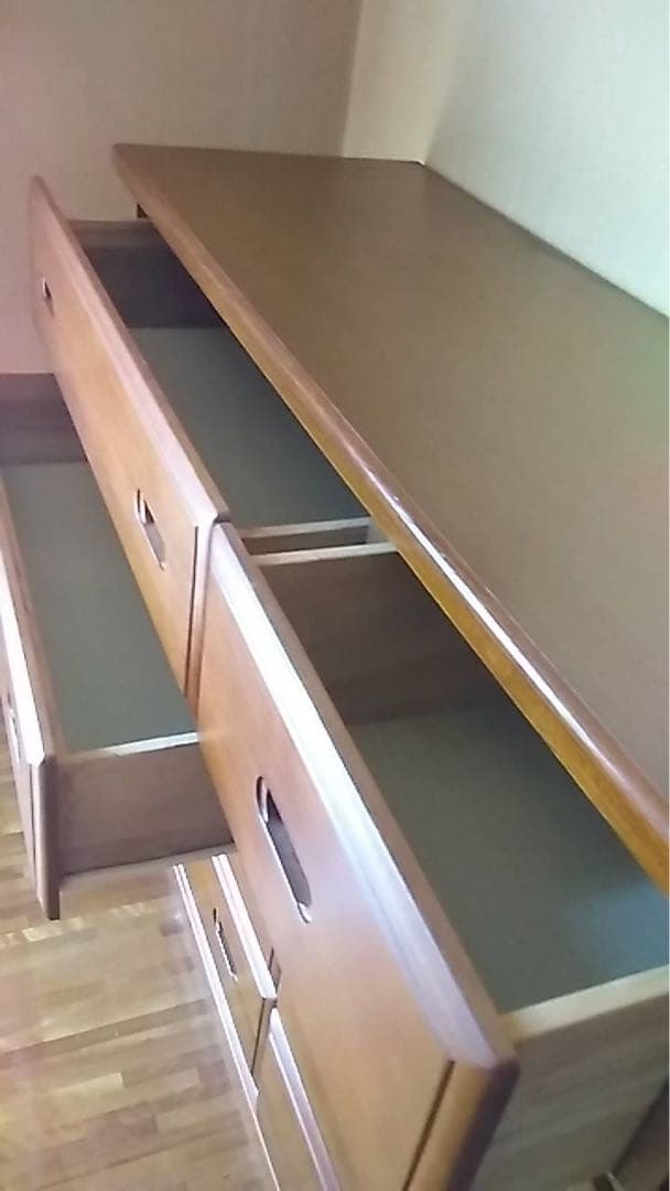 タンス【直接引取可】