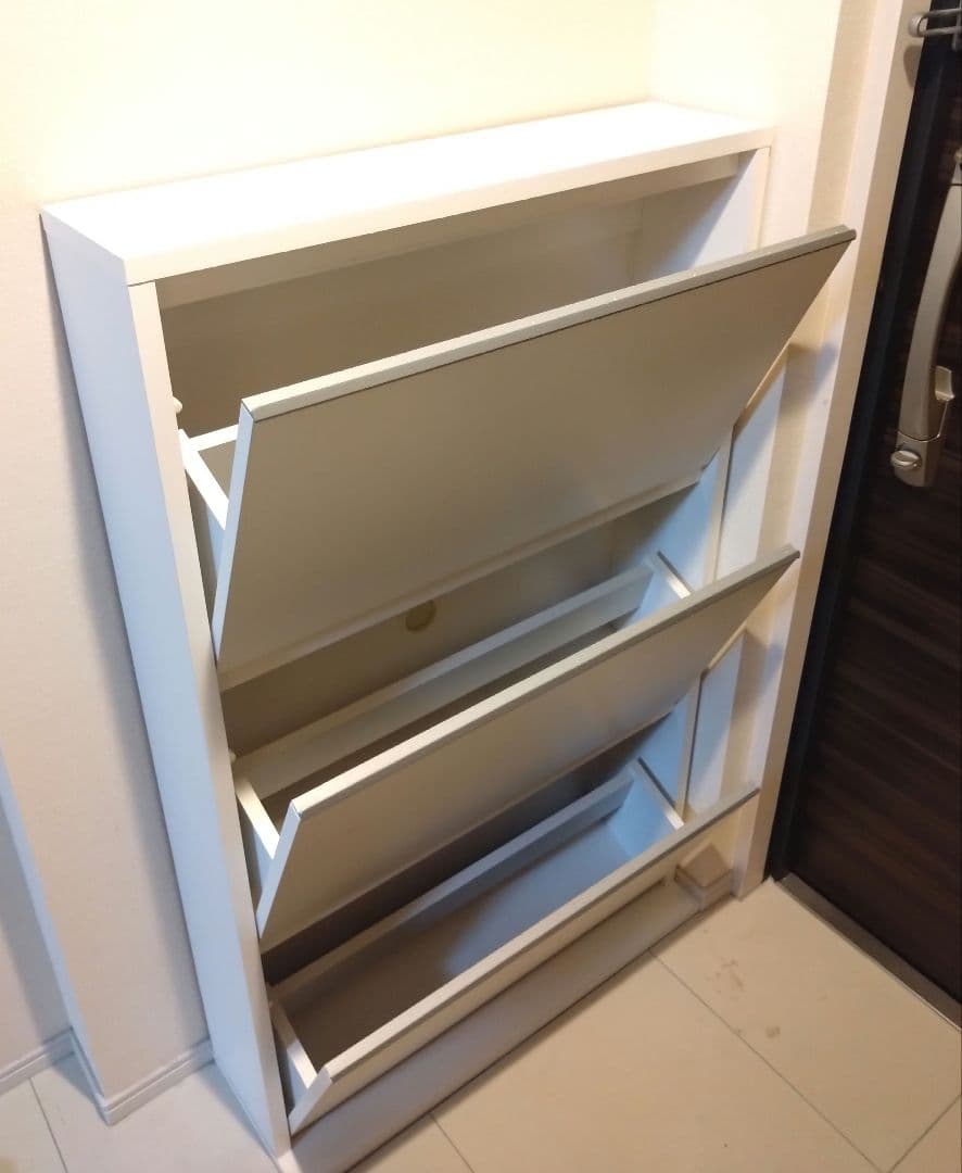 静かに閉まる薄型フラップシューズボックス シングル3段