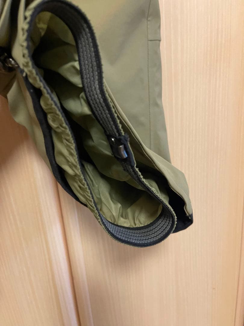 Boo　Burton ゴアテックグロリアパンツ　カーキ　Mサイズ　超美品