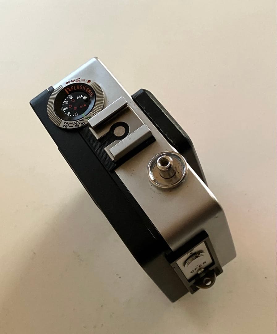 RICOH AUTO HALF E2 オートハーフ希少色　ラインレッド　美品