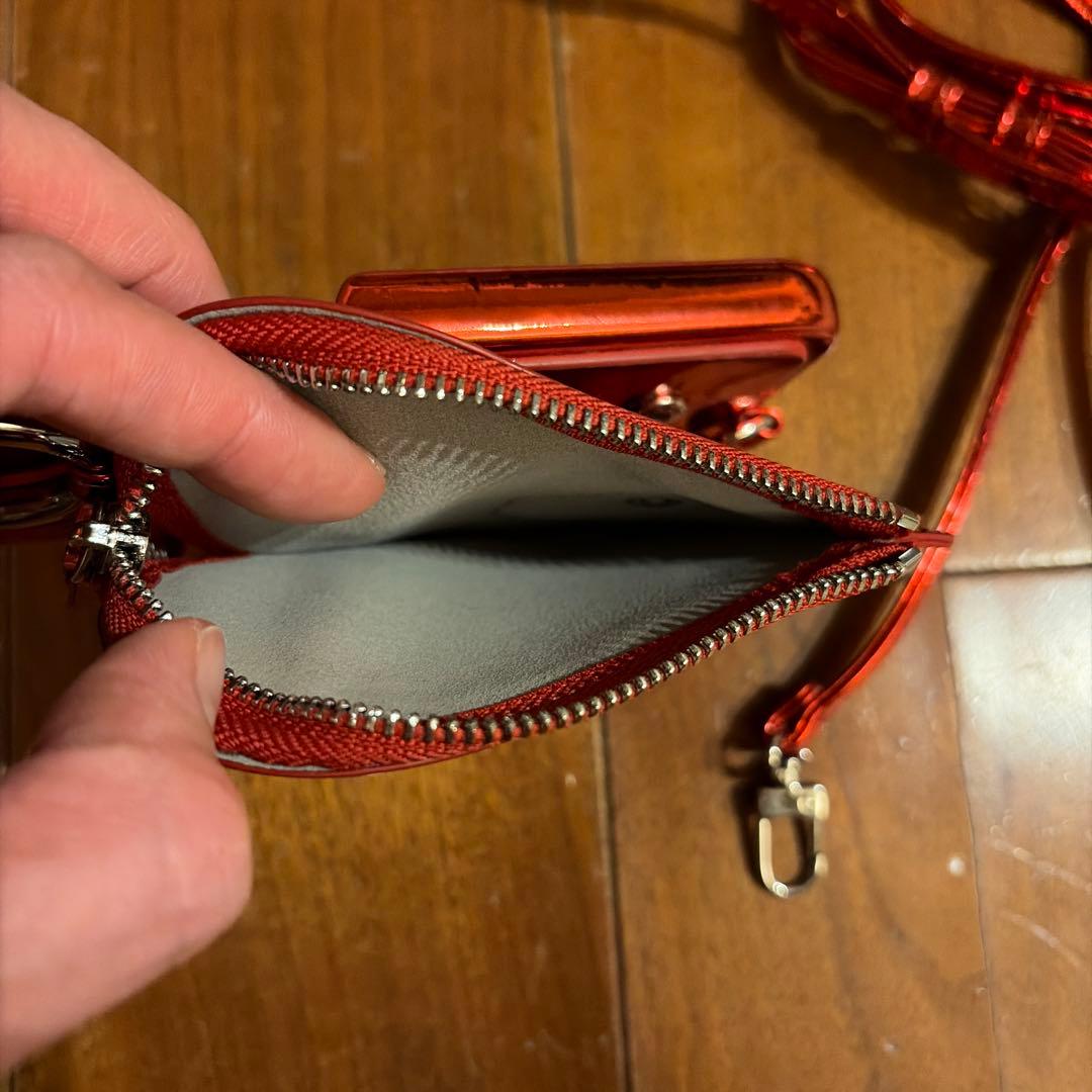 美品！ajew エジュー　スマホケース　red iPhone14、16e共通対応