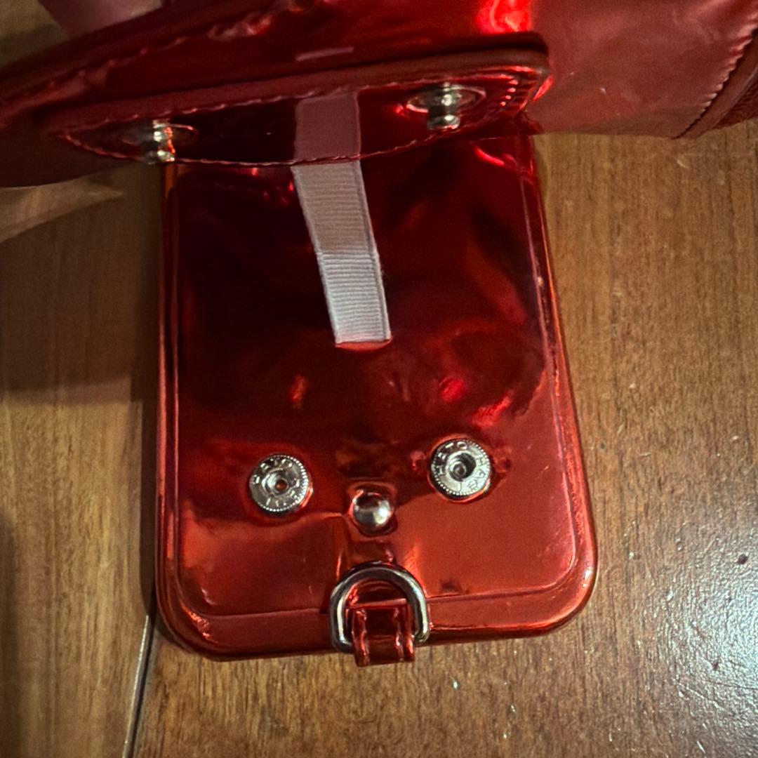 美品！ajew エジュー　スマホケース　red iPhone14、16e共通対応