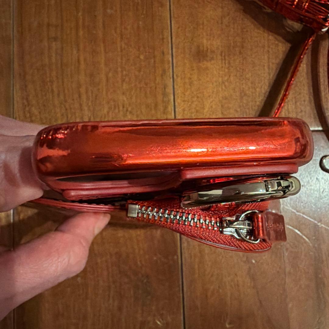 美品！ajew エジュー　スマホケース　red iPhone14、16e共通対応