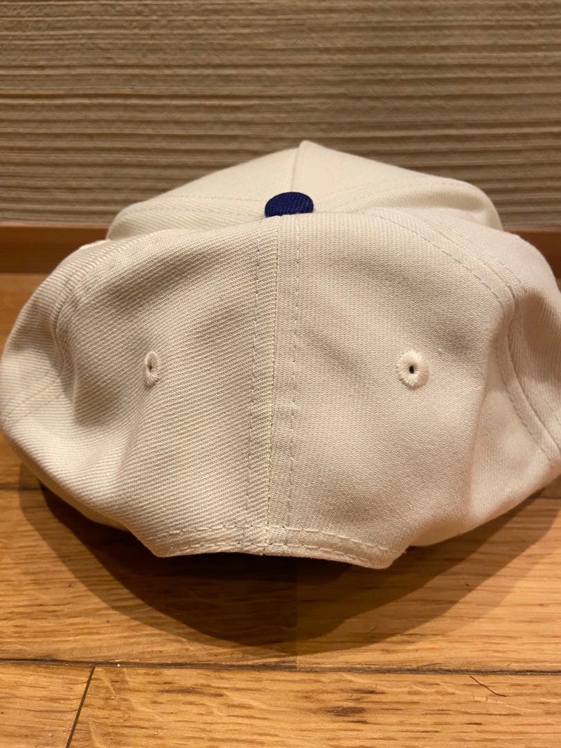 ニューエラ　ロサンゼルスドジャース　LA 逆ロゴ ブルー　オフホワイト