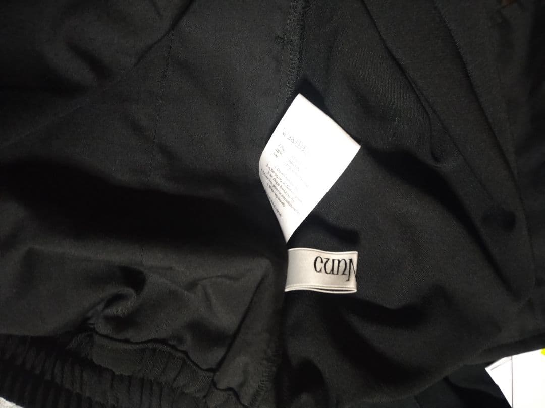 Jih Nuncジーヌンクバルーンパンツ