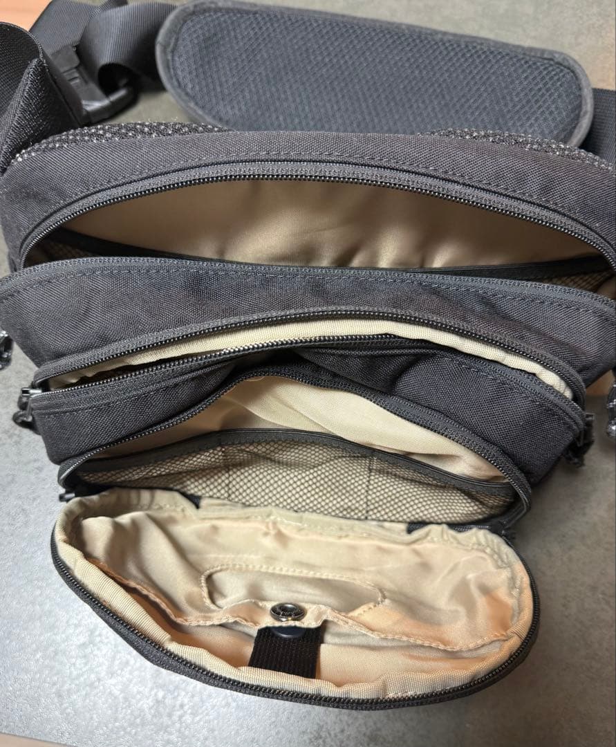 ◆ Hugoo ハグー ヒップシート