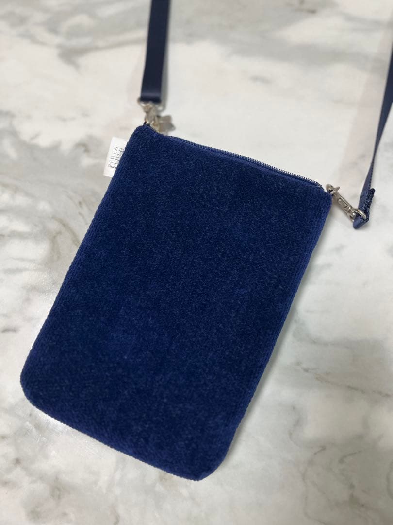 FEILER リーベアンドリリア　スマホショルダーバッグ　ネイビー