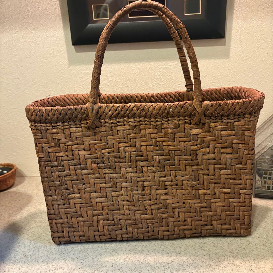 国産　山葡萄　手編み　かごバッグ①