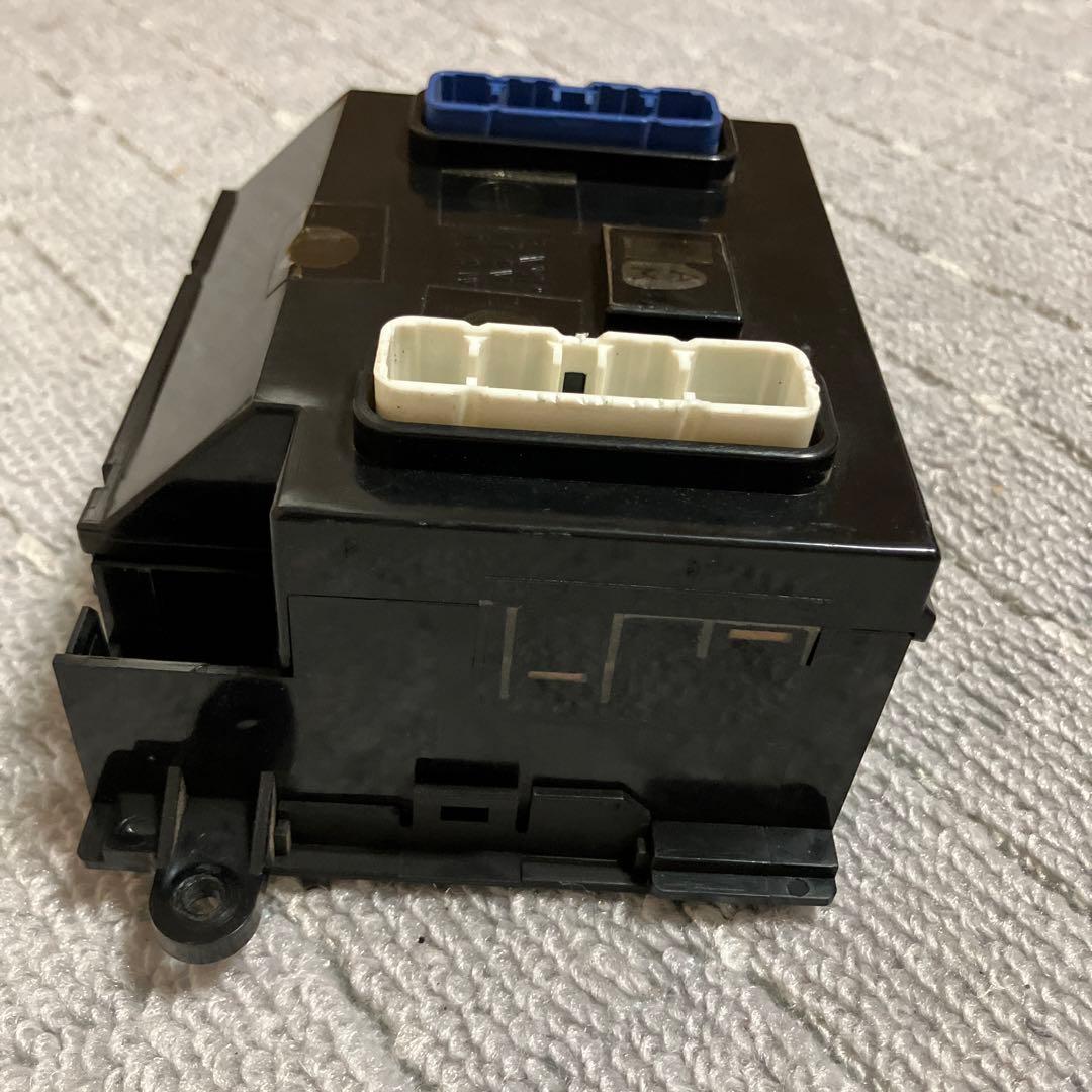 80ランクルエアコンスイッチ