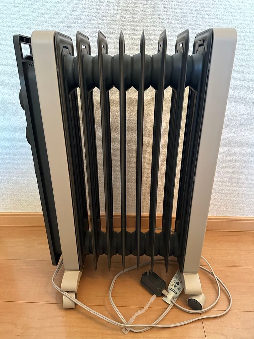 デロンギ　オイルヒーター　RHJ21F0812-GY