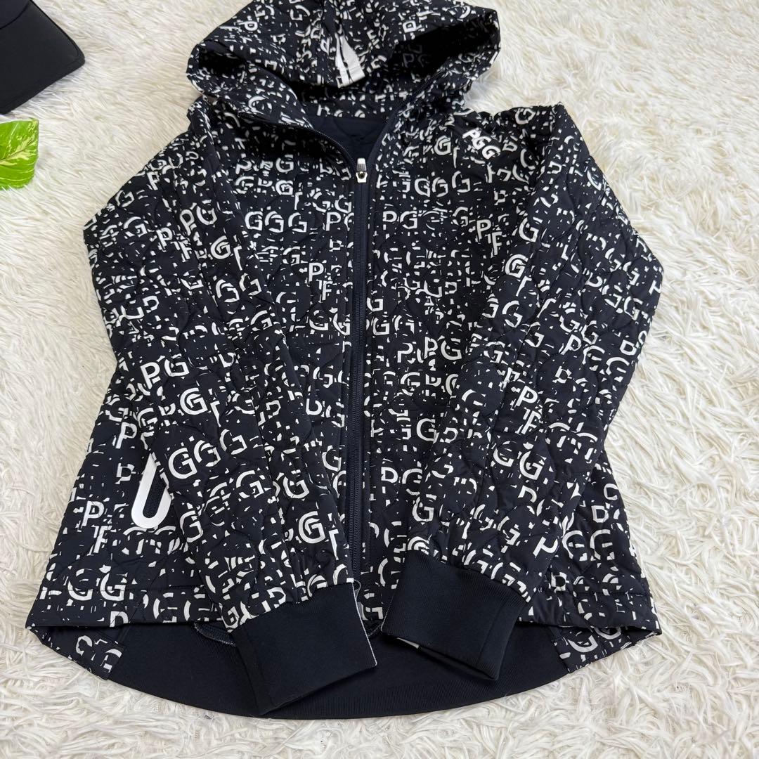 【PGG パーリーゲイツ】美品♡中綿ジャケット パーカー 総柄 ブラック 0