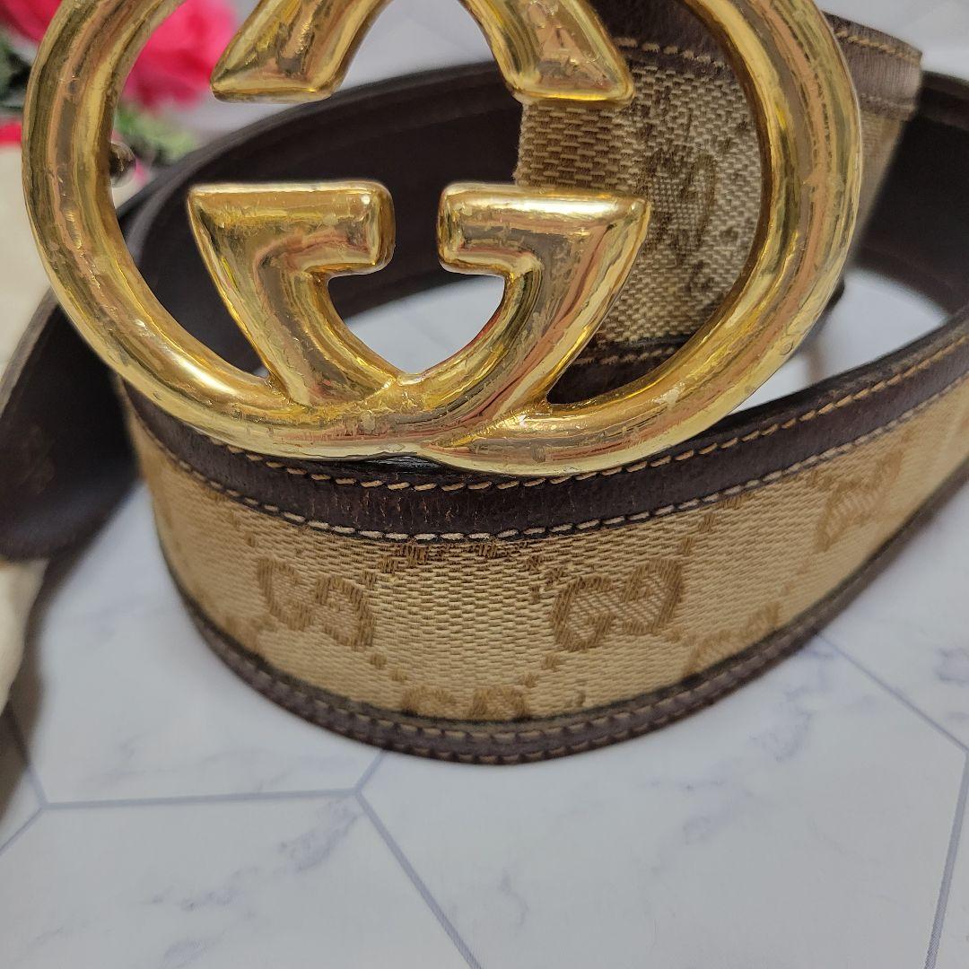 GUCCI　総柄　GCロゴ　ゴールドバックル　ベルト　スーツ　パンツに