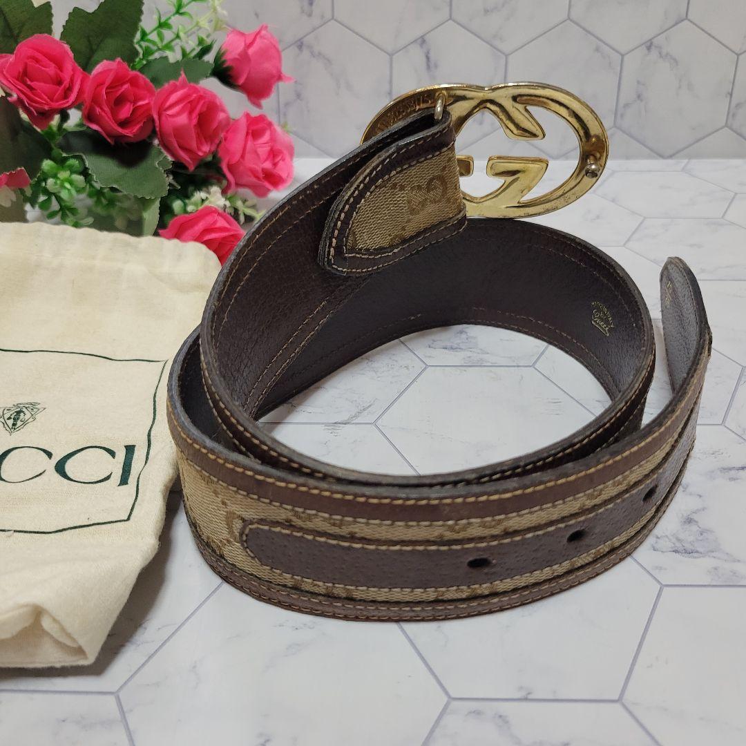 GUCCI　総柄　GCロゴ　ゴールドバックル　ベルト　スーツ　パンツに