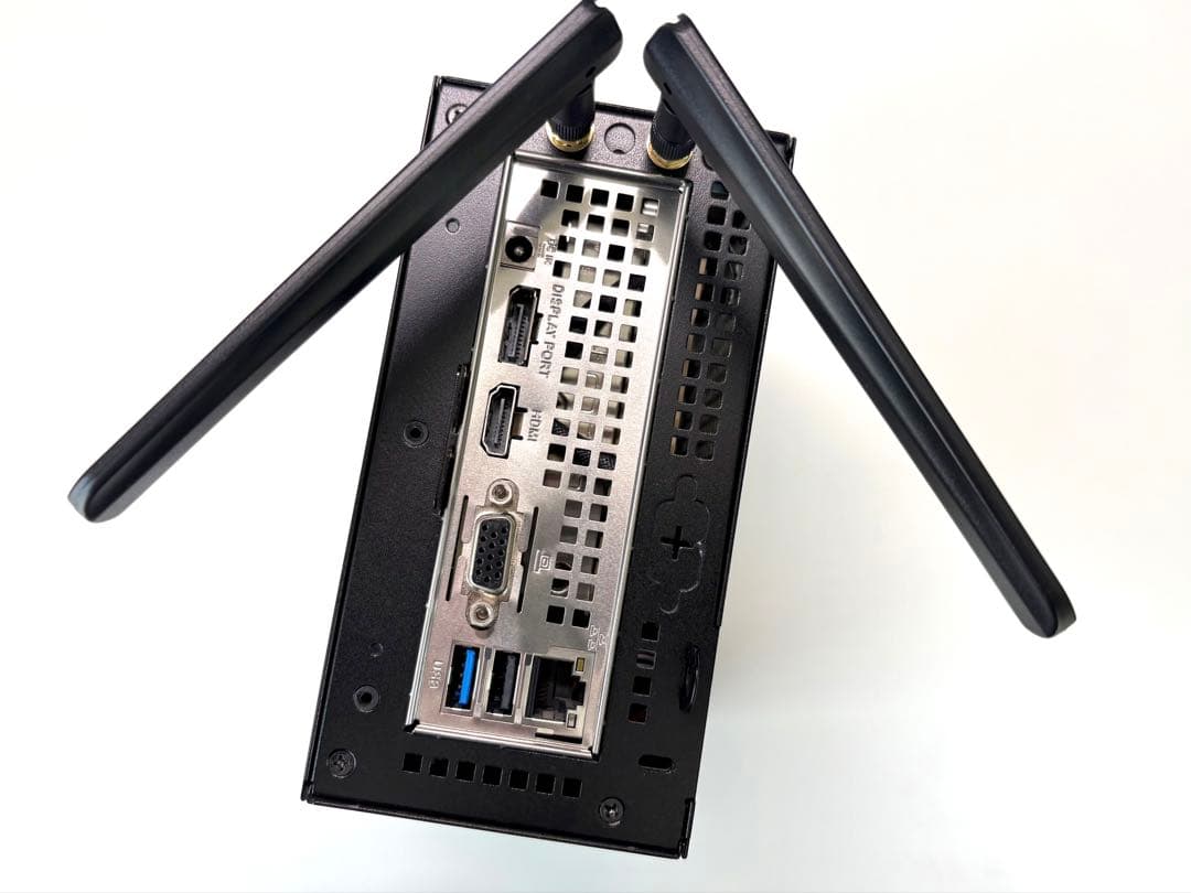 ミニPC DeskMini X300 (Ryzen5 5600G 16GB)