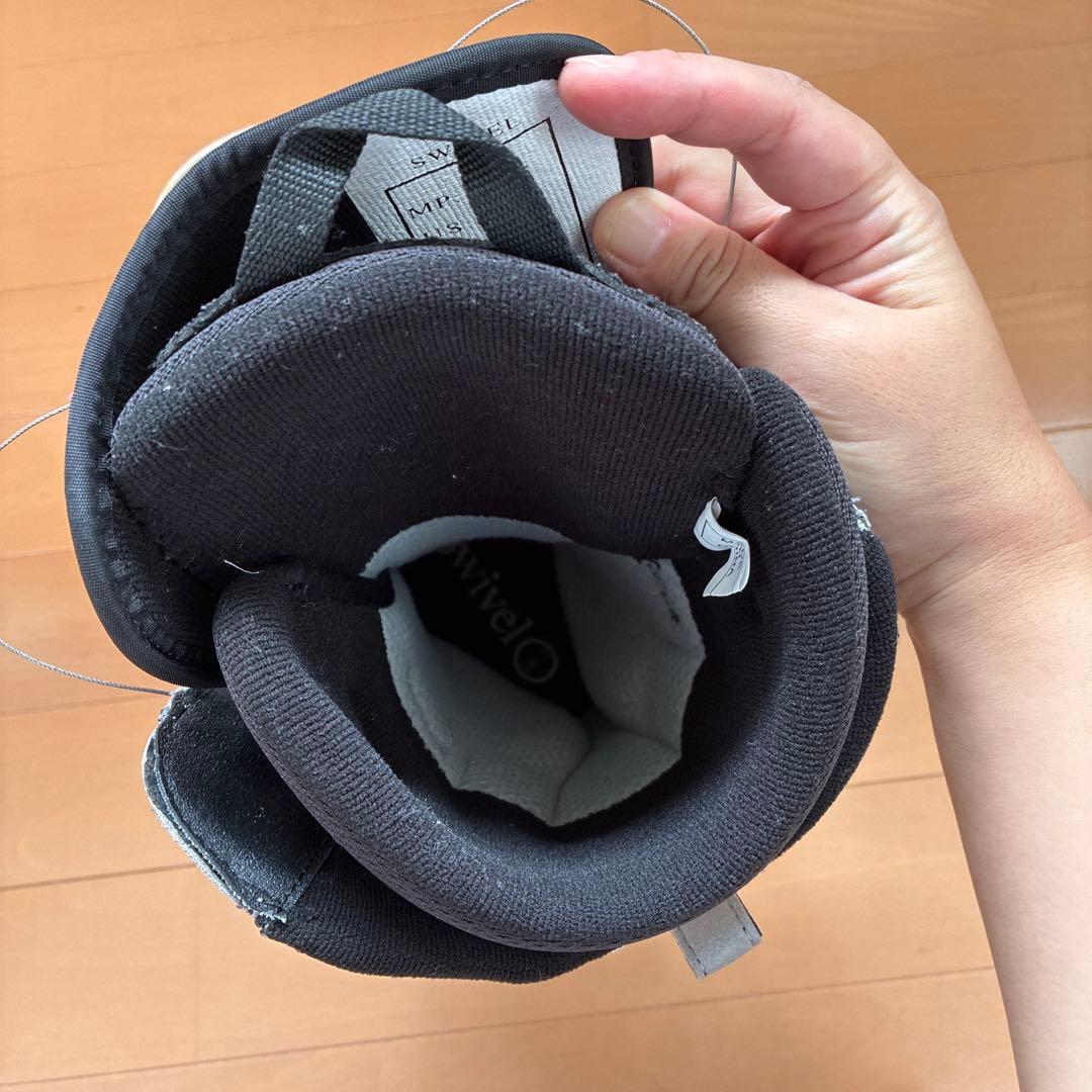 2回使用　スノーボードブーツ 24.5 ダイヤル式　swivel