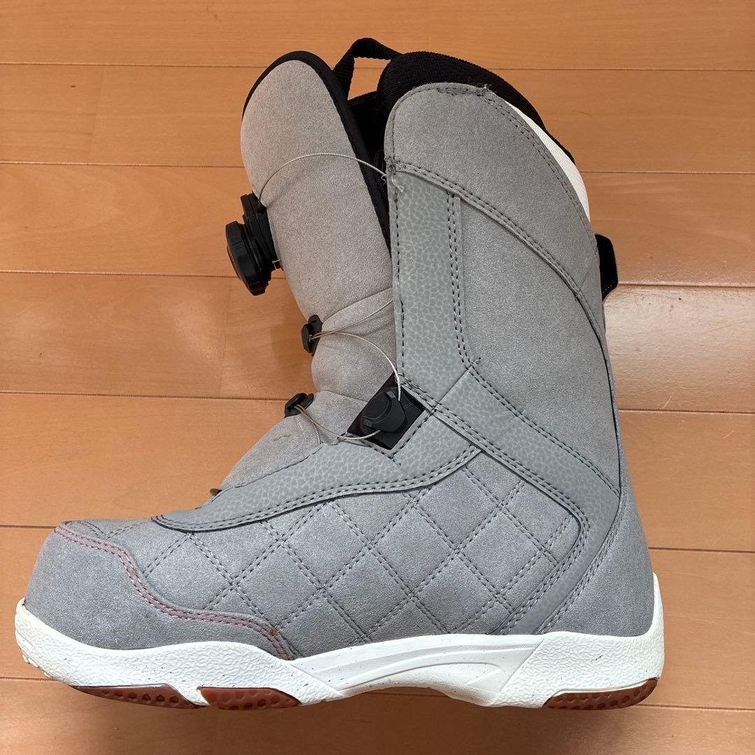 2回使用　スノーボードブーツ 24.5 ダイヤル式　swivel