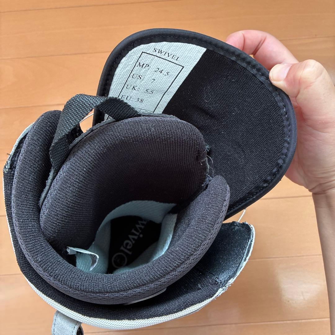 2回使用　スノーボードブーツ 24.5 ダイヤル式　swivel