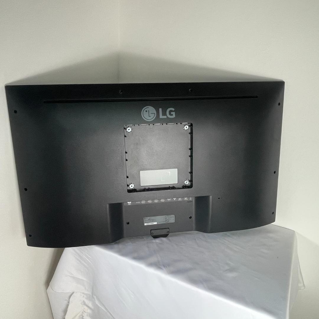 LG 42.5インチ 4Kモニターディスプレイ 43UN700T